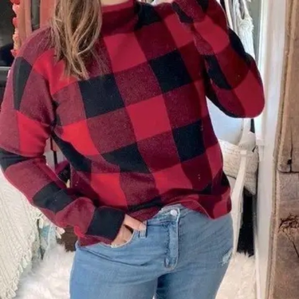 Tahari mock neck sweater Red Black Buffalo check Plaid Sweater cabin size large